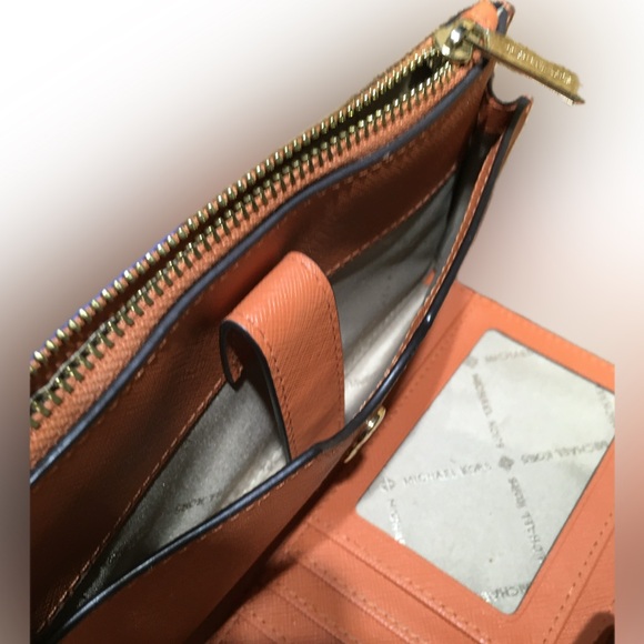 Michael Kors Jet Set Saffiano Leather Double Zip Wallet Wristlet Pumpkin Orange - Picture 9 of 12